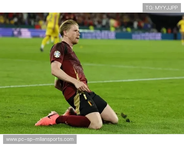 卢卡库背身转身抽射得手,罗马强势反扑——激情瞬间再现足球的魅力 卢卡库背身转身抽射得手,罗马强势反扑——激情瞬间再现足球的魅力